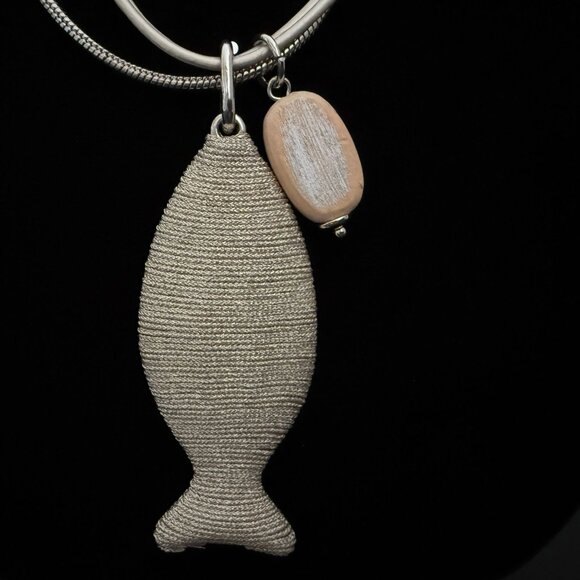 Chicos Beaded Fish 3 Strand Leather Chain Necklace Asymmetrical Silver Wood - Picture 6 of 9